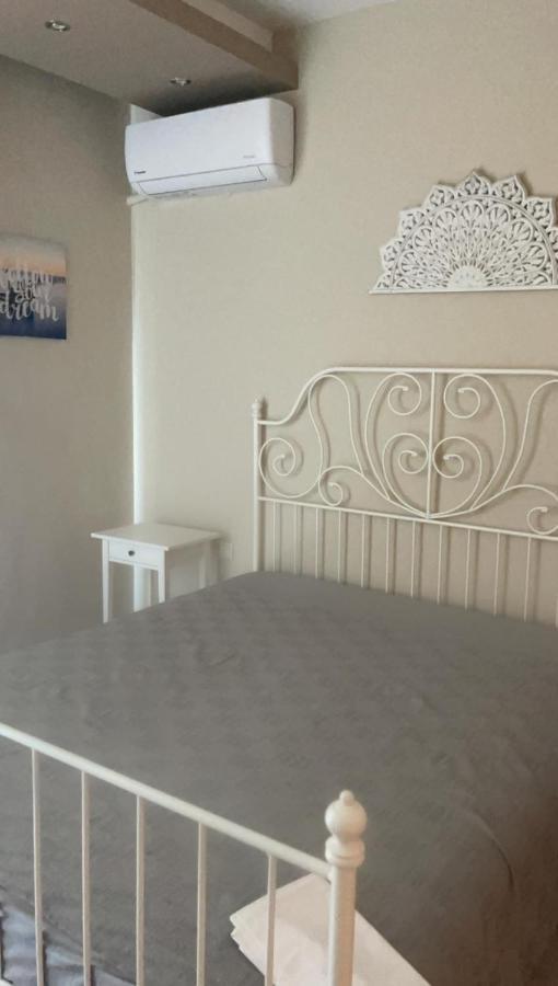 Delfini Beach Hotel & Suites Archangelos  Ngoại thất bức ảnh