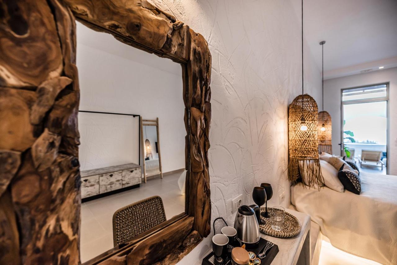 Delfini Beach Hotel & Suites Archangelos  Ngoại thất bức ảnh