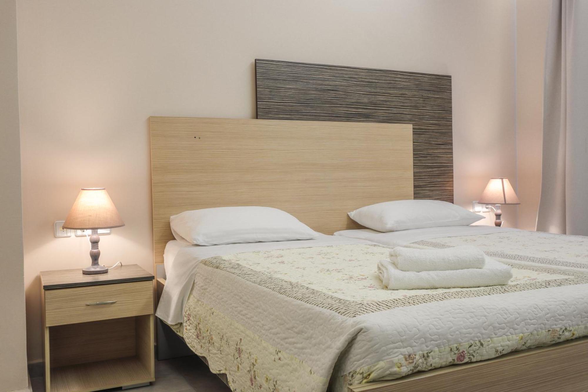 Delfini Beach Hotel & Suites Archangelos  Ngoại thất bức ảnh