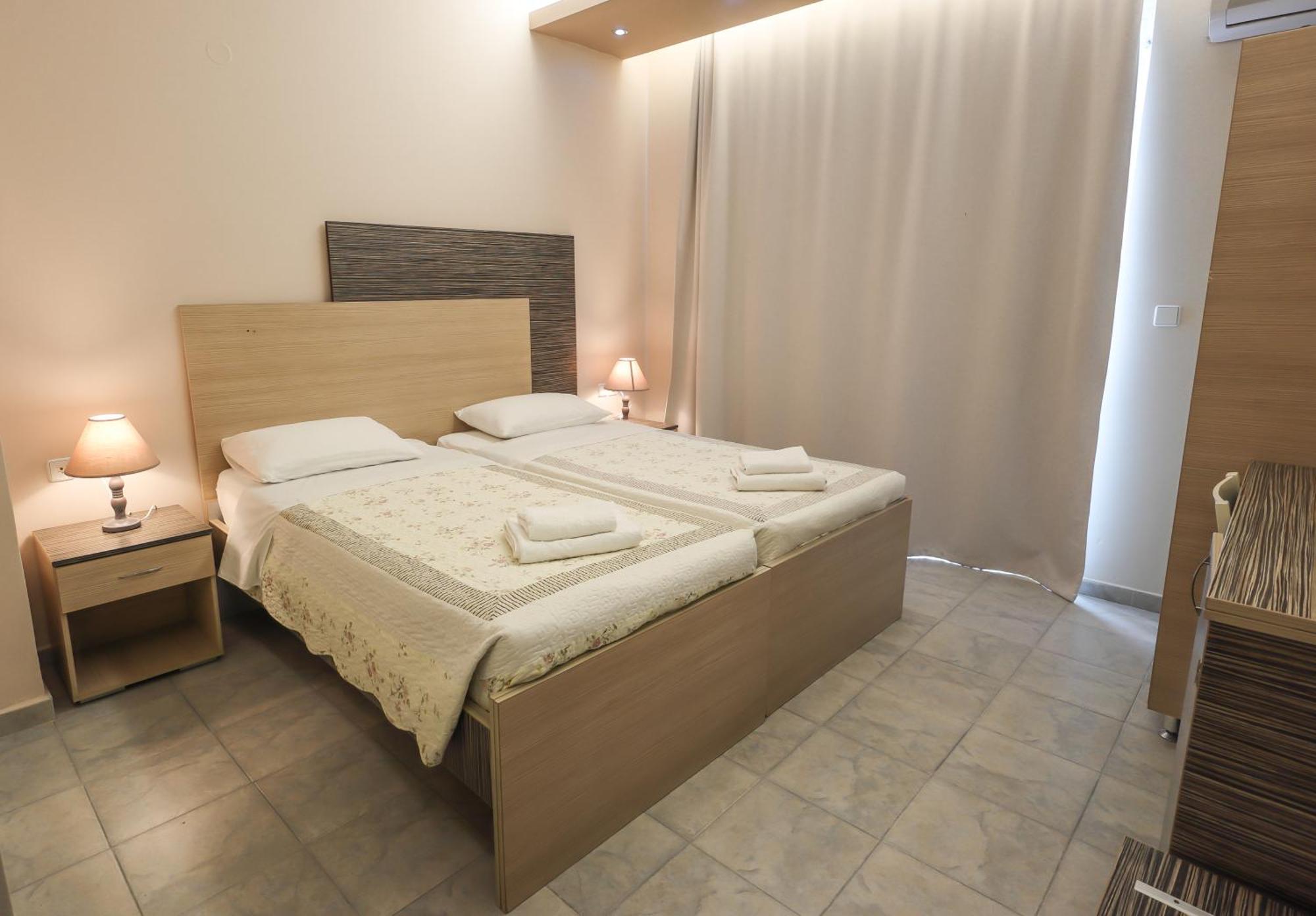 Delfini Beach Hotel & Suites Archangelos  Ngoại thất bức ảnh